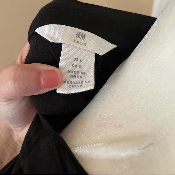 Black V Neck Blouse - Picture 6 of 6